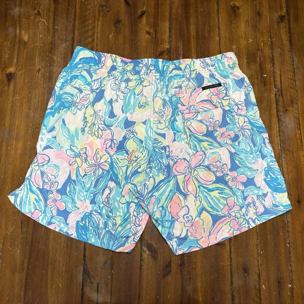 Lily Pulitzer Mens Stuff Swim Capri Trunks Shorts XL Tropical Floral Colorful